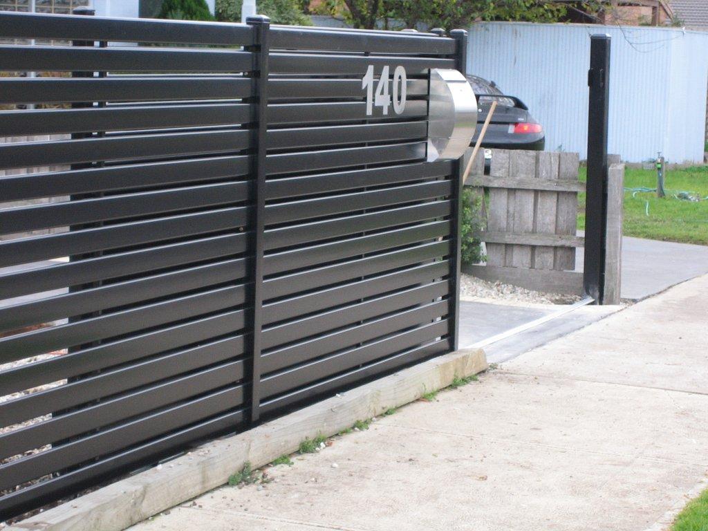 Horizontal Slat Fence